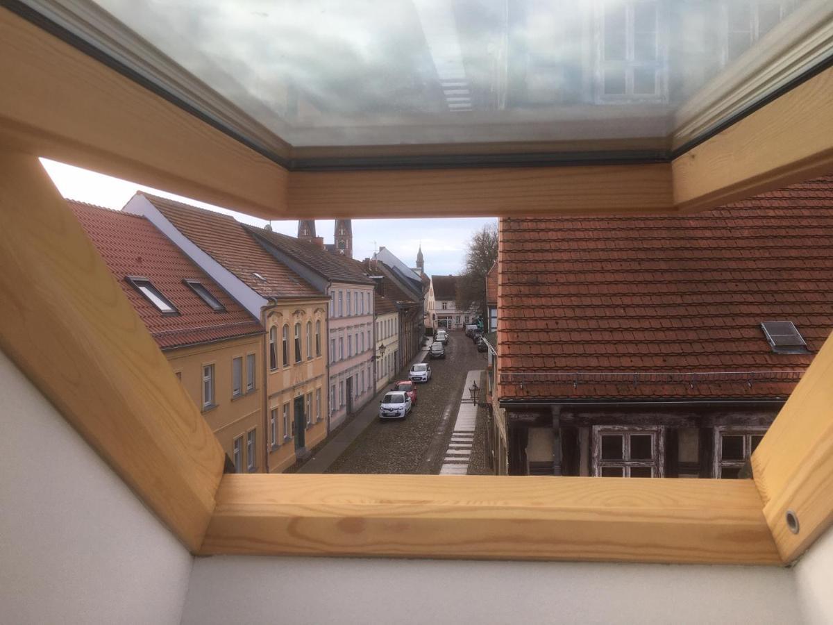 Altstadt-Ferienwohnungen Neuruppin Ngoại thất bức ảnh